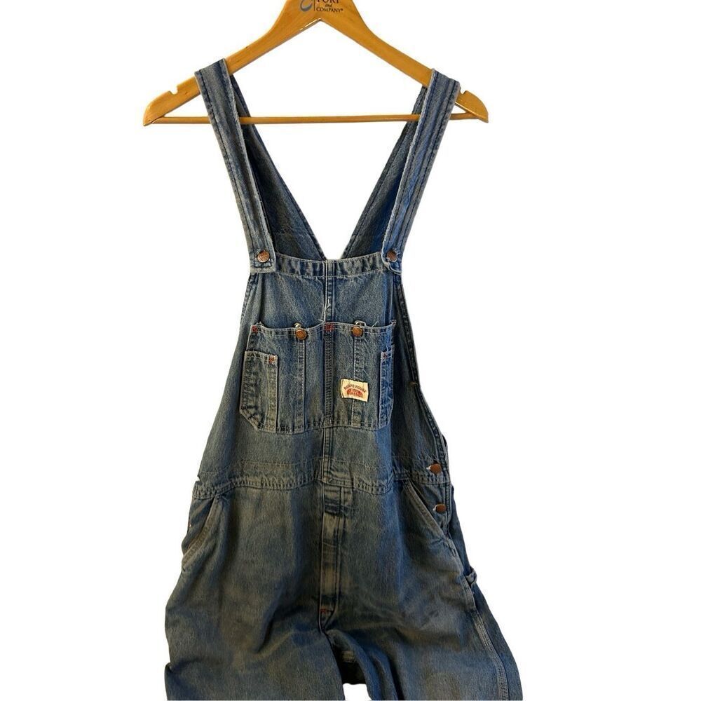 Roundhouse overalls denim jean 38x33" (rips‎ on leg)